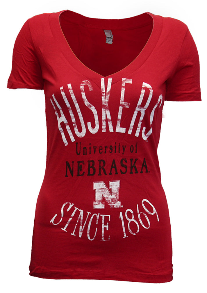 Ladies Arch Huskers U of N 1869 Vneck Tee