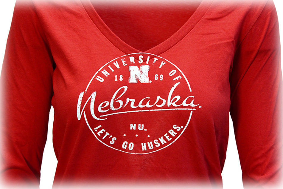 Womens LS V-Neck Circle Tee