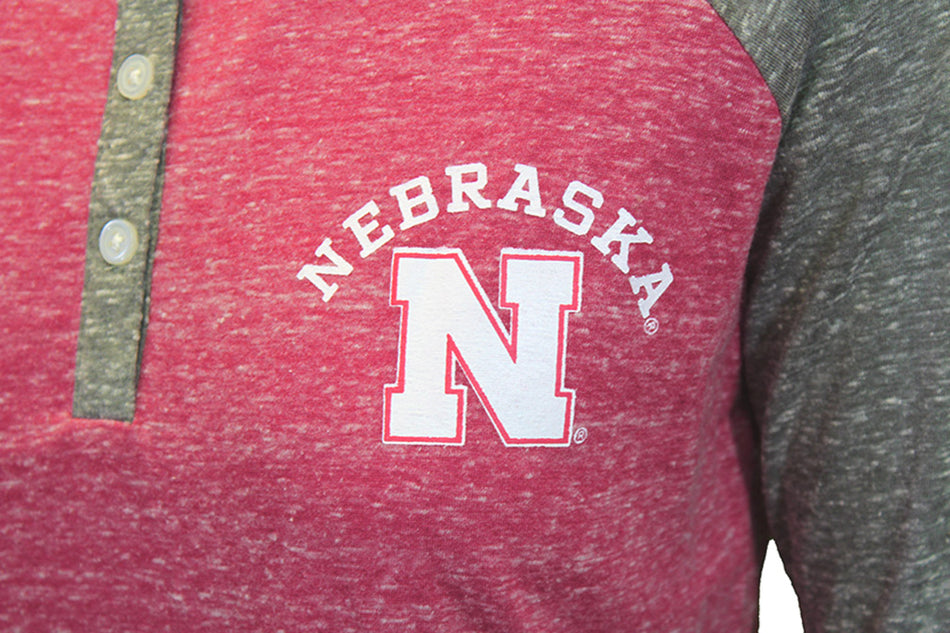 Womens Huskers Henley Avery Top