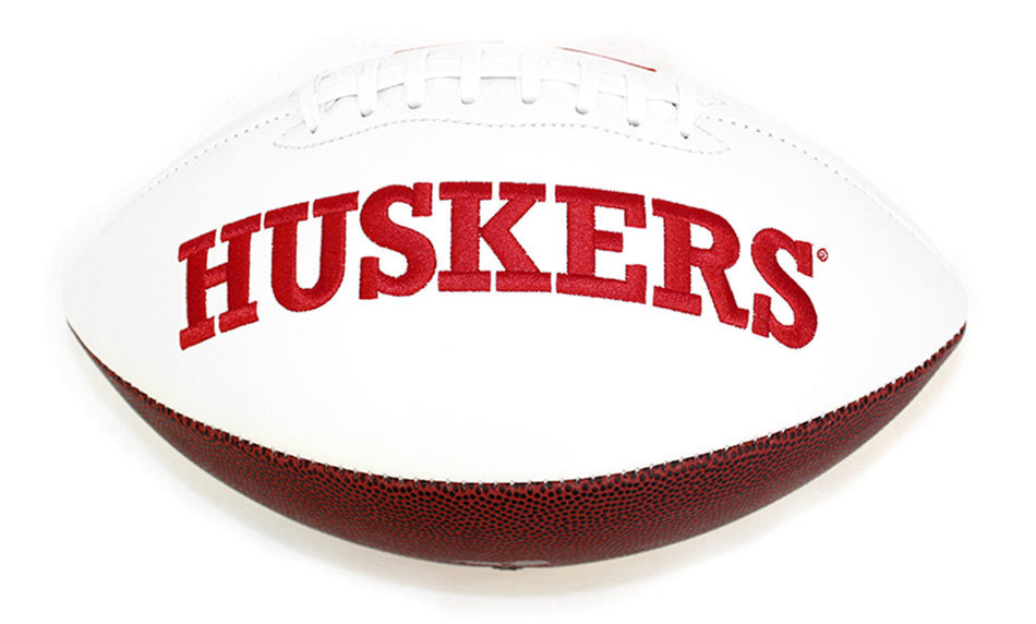 Huskers Embroidered Signature Ball w Market Set