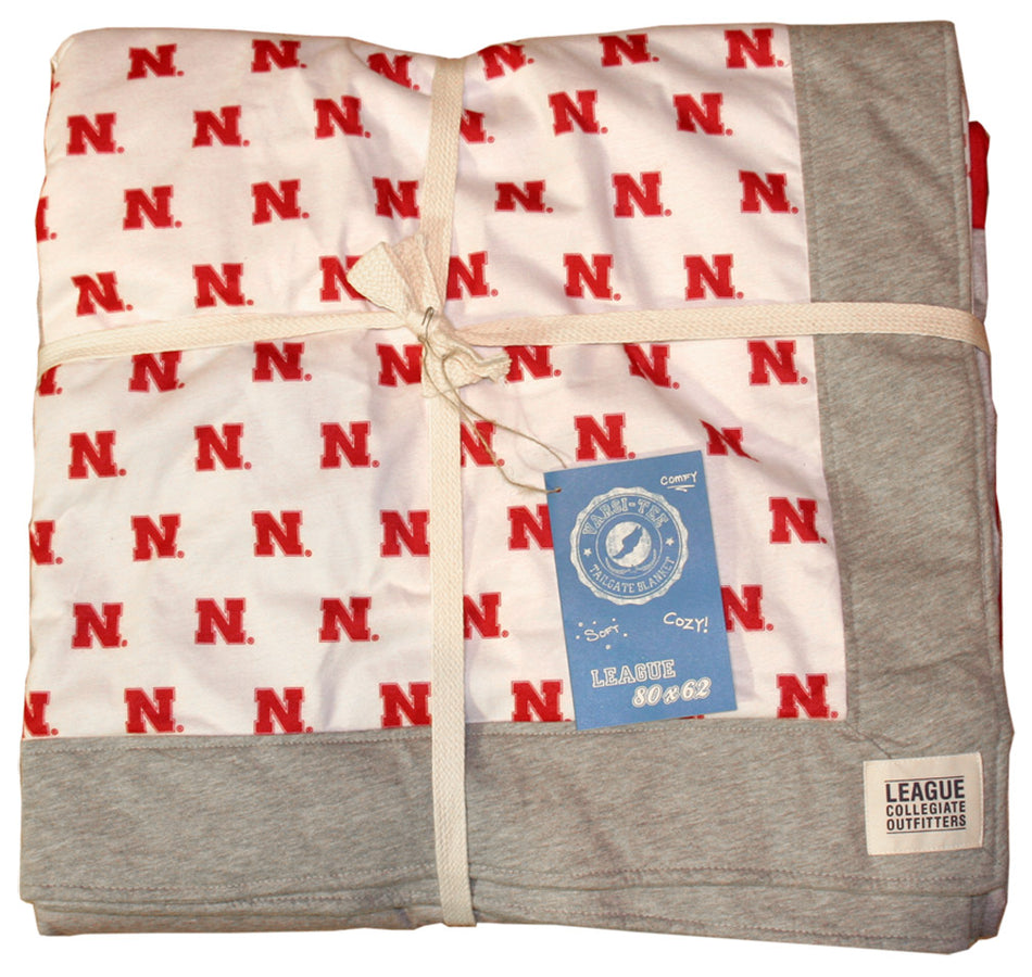 Go BIG Red Quilt Blanket