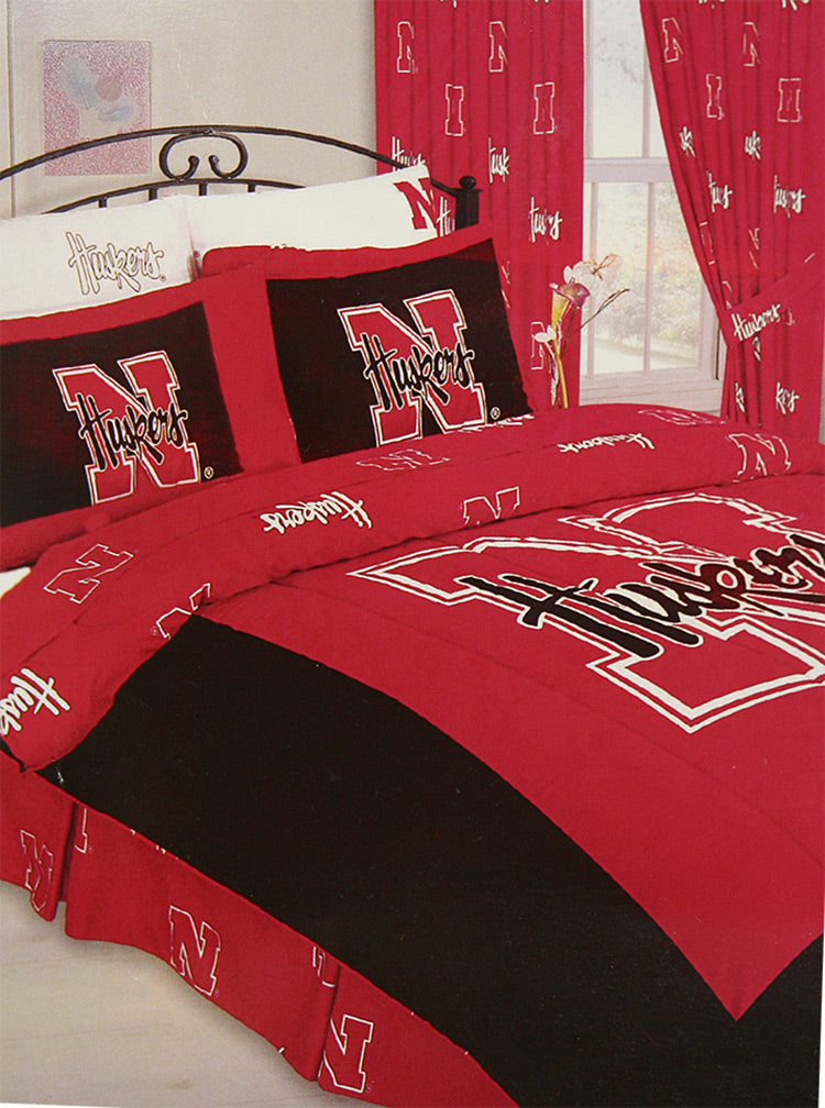 Nebraska King Comforter Set