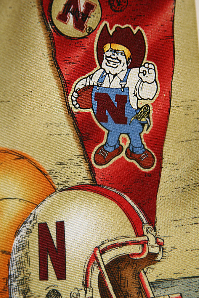 OLD SCHOOL NOSTALGIA TIE