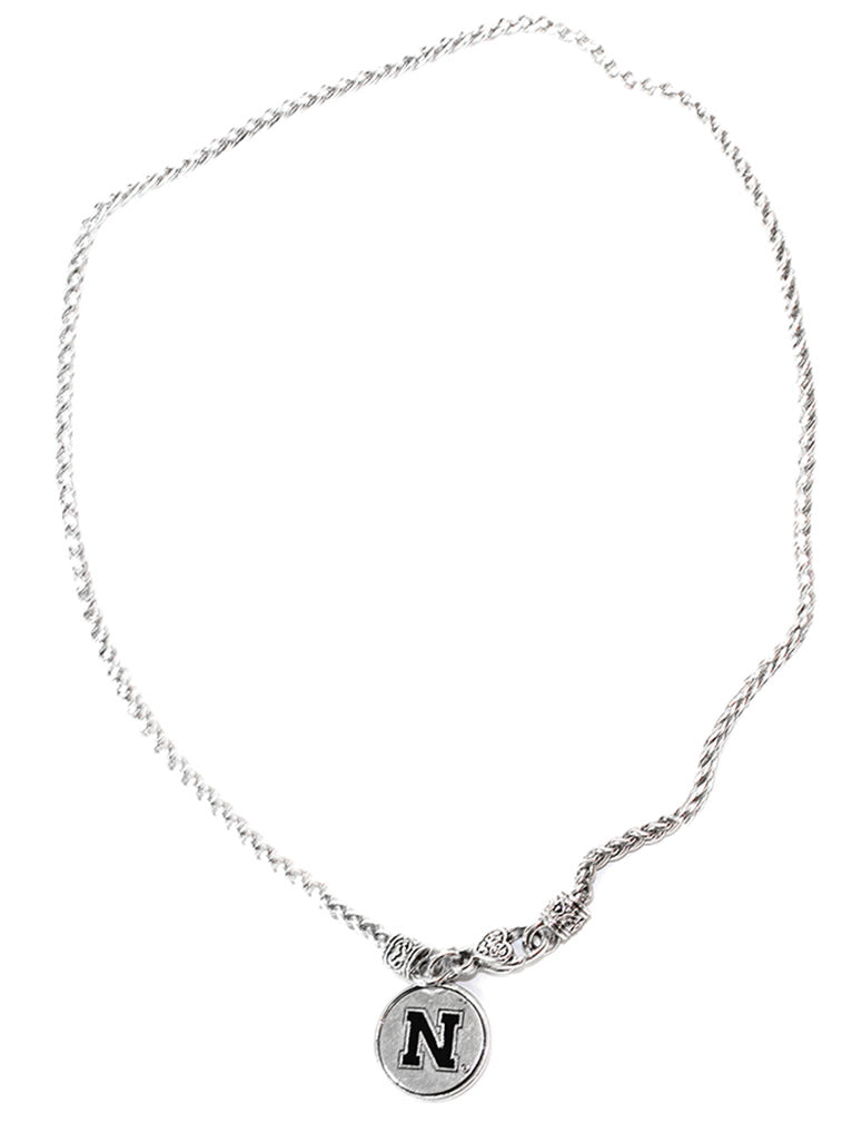 Silver Medallion Clasped Husker N Necklace
