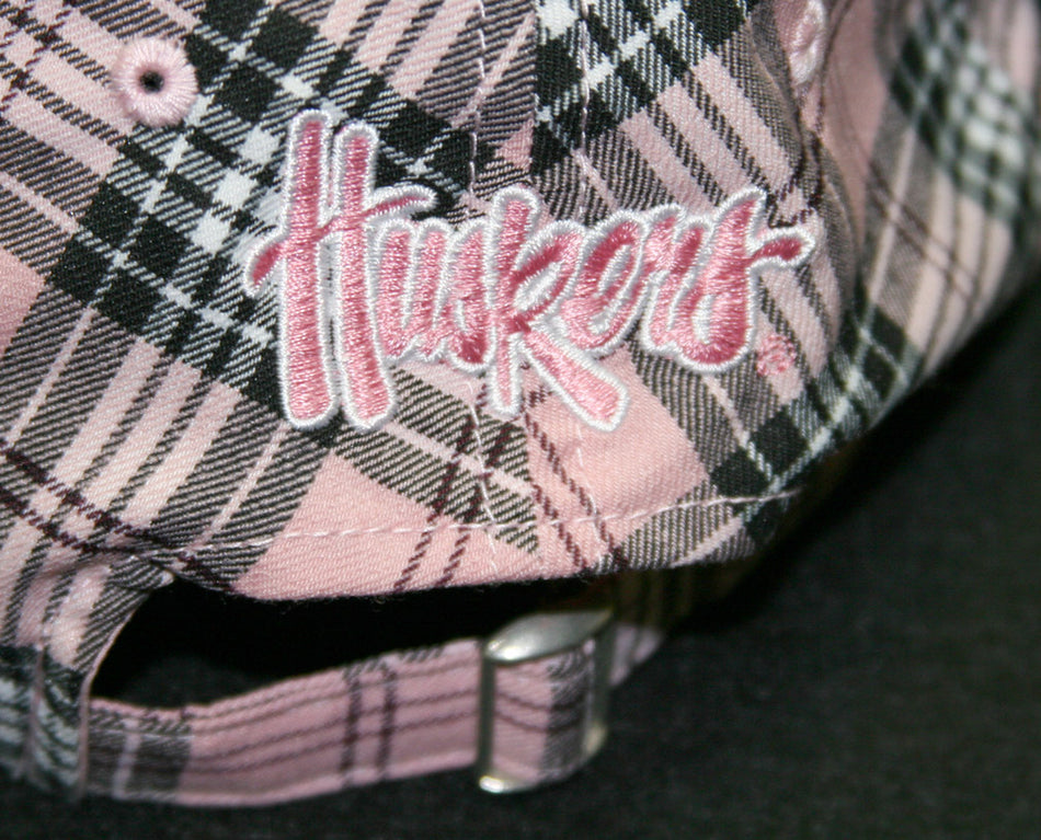 LADIES PINK PLAID CAP