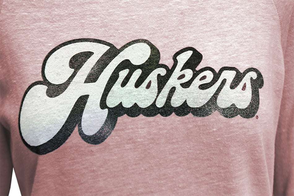 Lady Huskers Groovy Rose Pullover
